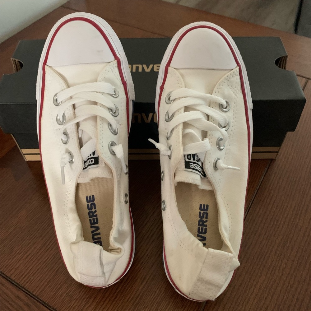 Womens converse shoreline slip ons. White. Size 5.5